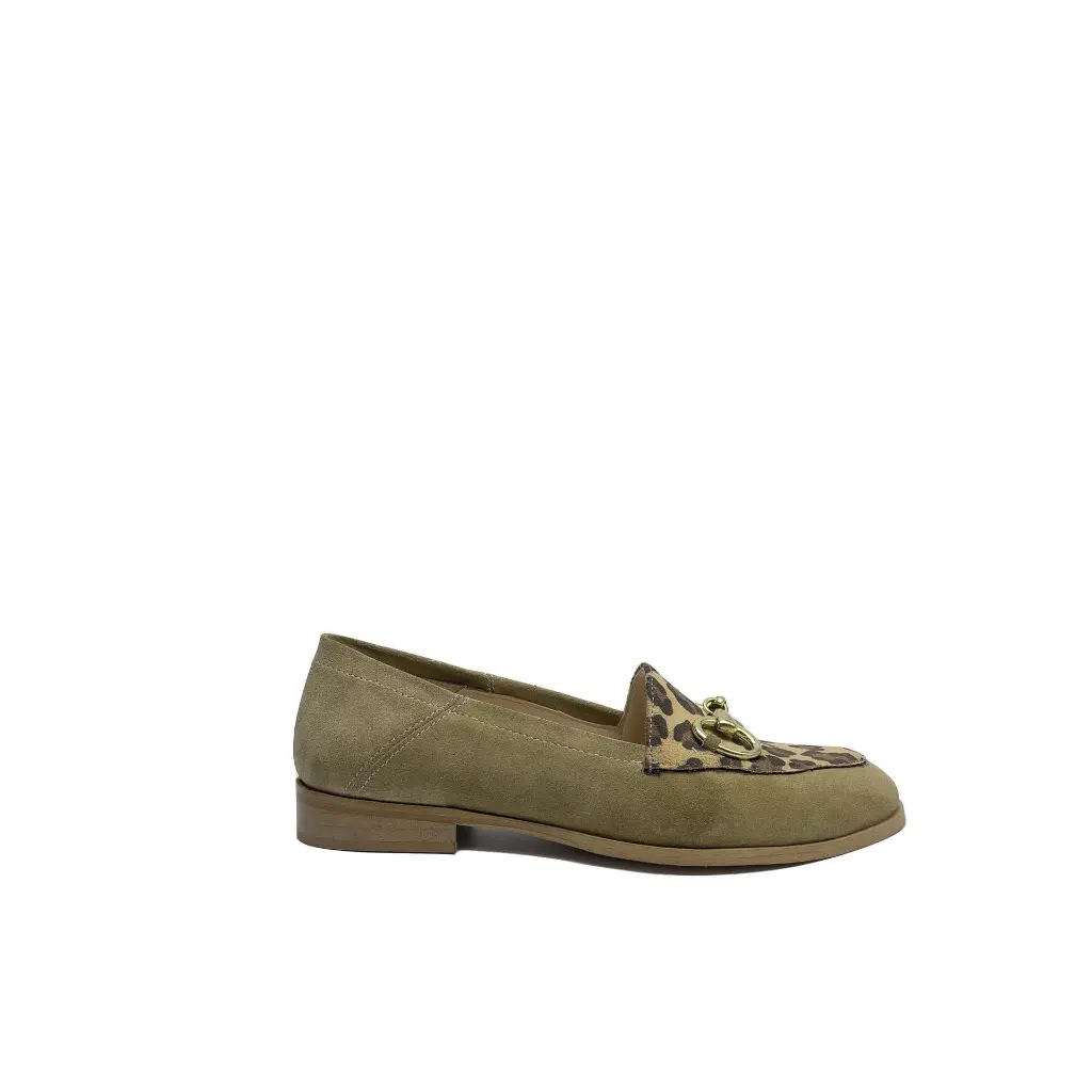 Mocassino camoscio camel e cavallino Esterno.webp