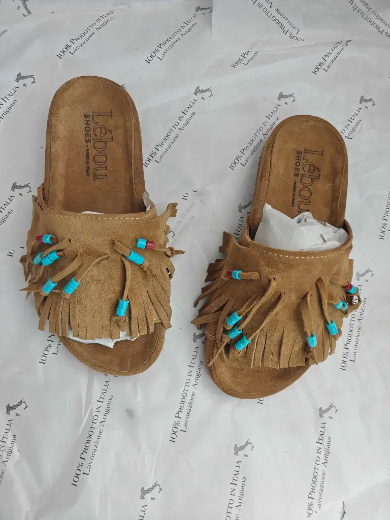 ART.280 - Sandali Boho Chic in Camoscio Beige con Frange e Perline Turchesi - Made in Italy