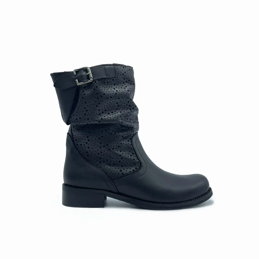 St-BK.01b Stivaletto donna in vera pelle nera con traforature