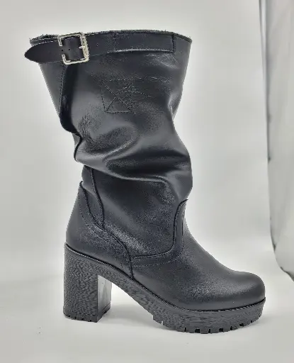 [227BLACK] ART.227 - Black leather boots with buckle on the heel, Made in Italy.